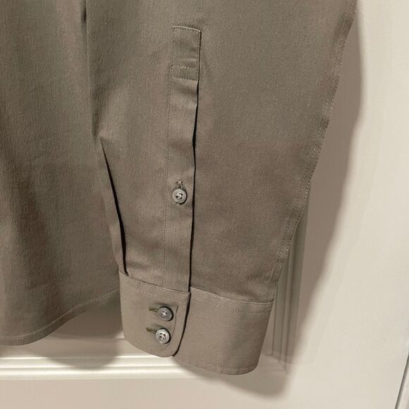 Untuckit Olive Green Button Down Bella Shirt, size 8 - Picture 11 of 11